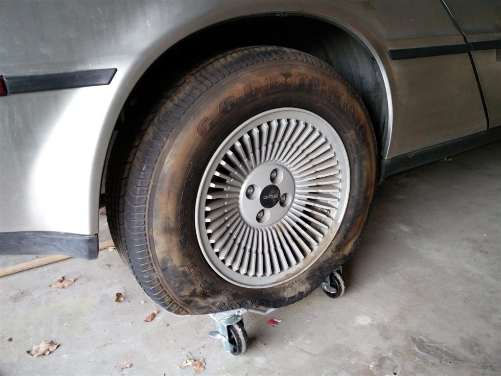 DeLorean #10515 - destroyed tires - DMC10515.com